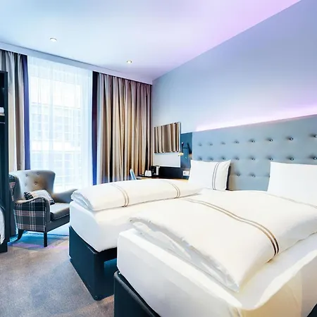 Premier Prager Strasse 3*