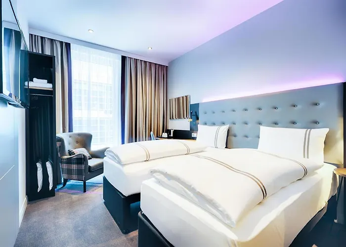 Premier Prager Strasse 3*